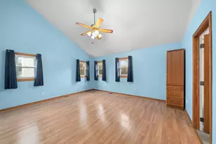537 Erma Dr, Lake Holiday, IL 60552 - Photo 34