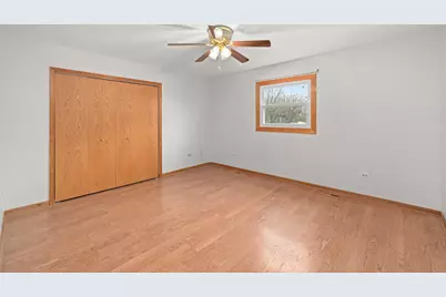 537 Erma Drive, Lake Holiday, IL 60552 - Photo 32