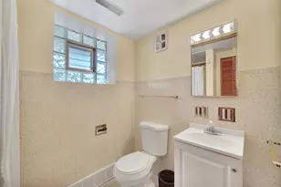 562 N Plamondon Dr, Addison, IL 60101 - Photo 22