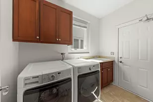 133 N Geneva Ave, Elmhurst, IL 60126 - Photo 14