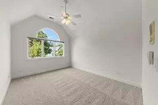 133 N Geneva Ave, Elmhurst, IL 60126 - Photo 26