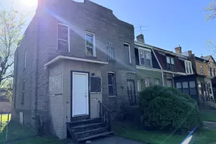 10601 S Champlain Ave, Chicago, IL 60628 - Photo 2