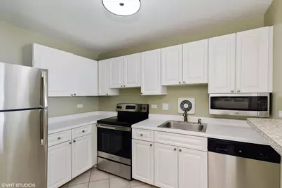 111 W Maple Street #2711, Chicago, IL 60610 - Photo 4