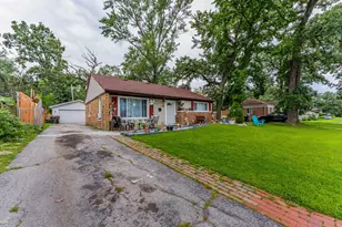 355 Oswego St, Park Forest, IL 60466 - Photo 16