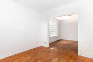 4952 W Ainslie St, Chicago, IL 60630 - Photo 4