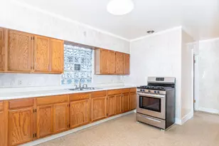 4952 W Ainslie St, Chicago, IL 60630 - Photo 8