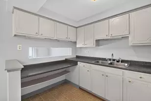 925 8th Ave, La Grange, IL 60525 - Photo 6