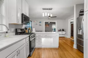 312 N Fair St, Champaign, IL 61821 - Photo 12
