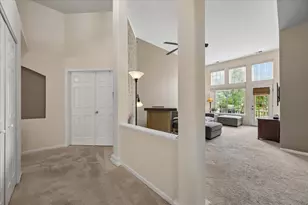 613 Concord Way, Prospect Heights, IL 60070 - Photo 4