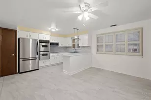 4204 N Keystone Ave, Chicago, IL 60641 - Photo 6