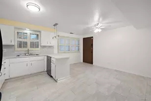 4204 N Keystone Ave, Chicago, IL 60641 - Photo 8