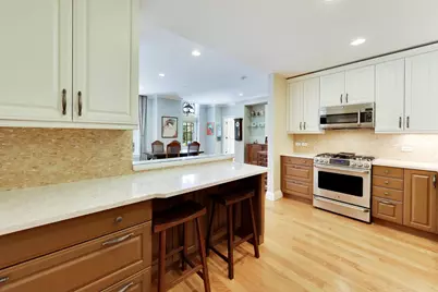 1041 Ridge Road #114, Wilmette, IL 60091 - Photo 8