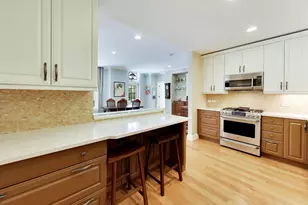 1041 Ridge Rd, Wilmette, IL 60091 - Photo 8