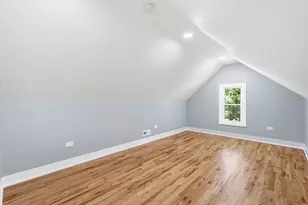 10825 S Avenue H, Chicago, IL 60617 - Photo 14