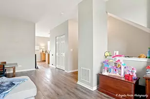 1693 W Turtle Creek Ln, Round Lake, IL 60073 - Photo 6