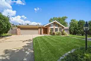 3550 Tamarind Dr, Northbrook, IL 60062 - Photo 1