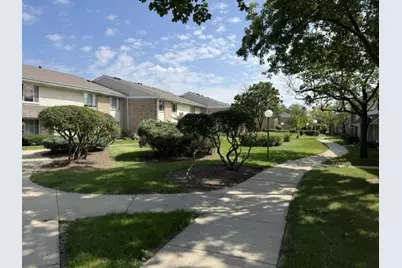 1755 Robin Lane #C, Hoffman Estates, IL 60194 - Photo 20