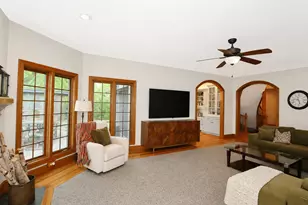 41W087 Highwood Ct, Campton Hills, IL 60119 - Photo 16