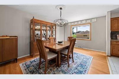 603 W Saint Aubin Drive, Addison, IL 60101 - Photo 8