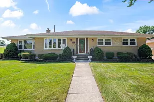 603 W St Aubin Dr, Addison, IL 60101 - Photo 1