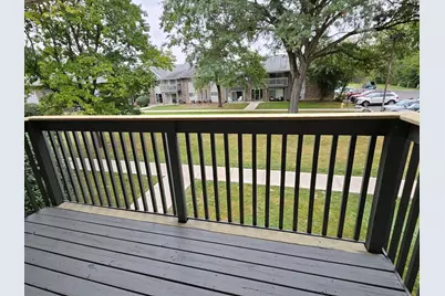 10S771 Clarendon Hills Road #208, Willowbrook, IL 60527 - Photo 4