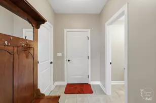 1670 Eagle Bluff Dr, Bourbonnais, IL 60914 - Photo 10
