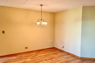 2741 Harbor Dr, Joliet, IL 60431 - Photo 8