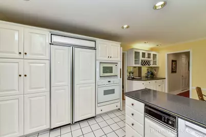 34 Sheffield Lane, Oak Brook, IL 60523 - Photo 8