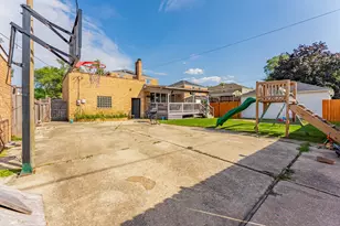 1910 N 74th Ave, Elmwood Park, IL 60707 - Photo 16
