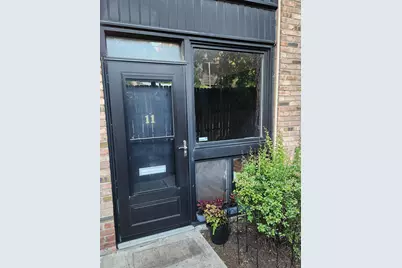 639 W Wellington Avenue #11, Chicago, IL 60657 - Photo 2