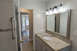 13741 S Wabash Ave, Riverdale, IL 60827 - Photo 18