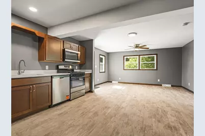 631 Sheridan Drive, Loves Park, IL 61111 - Photo 4