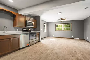 631 Sheridan Dr, Loves Park, IL 61111 - Photo 4