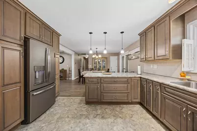 21 Crestwood Lane, Centralia, IL 62801 - Photo 12