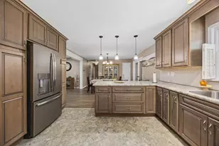 21 Crestwood Ln, Centralia, IL 62801 - Photo 12