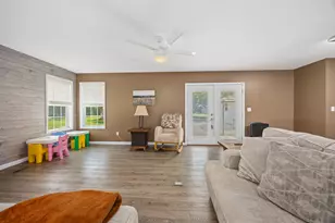 21 Crestwood Ln, Centralia, IL 62801 - Photo 16