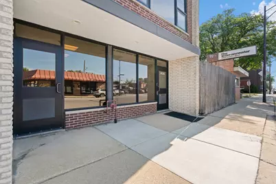 6135 N Elston Avenue, Chicago, IL 60646 - Photo 2