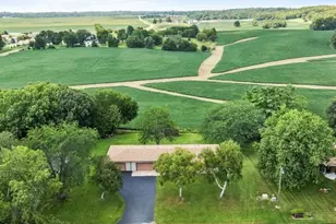 10 Terrace View Blvd, Oregon, IL 61061 - Photo 2