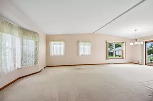 3519 Blue Heron Cir, Grayslake, IL 60030 - Photo 4