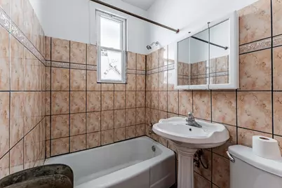 10749 S Avenue J, Chicago, IL 60617 - Photo 14