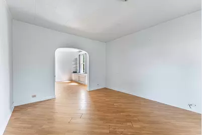 10749 S Avenue J, Chicago, IL 60617 - Photo 6