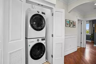 2450 W Montrose Ave, Chicago, IL 60618 - Photo 14