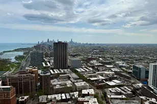 655 W Irving Park Rd, Chicago, IL 60613 - Photo 8