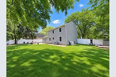 1581 Madison Avenue, Saint Charles, IL 60174 - Photo 24
