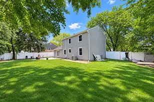 1581 Madison Ave, Saint Charles, IL 60174 - Photo 24