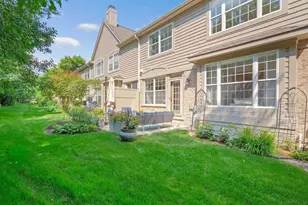 11005 Edgebrook Ln, Indian Head Park, IL 60525 - Photo 32