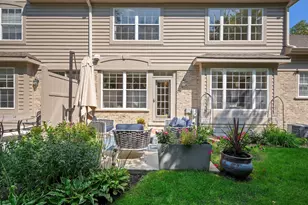 11005 Edgebrook Ln, Indian Head Park, IL 60525 - Photo 30
