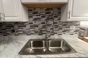 1626 W Estes Ave, Chicago, IL 60626 - Photo 10