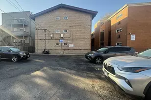 1626 W Estes Ave, Chicago, IL 60626 - Photo 2