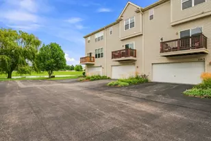 1165 Comiskey Ave, North Aurora, IL 60542 - Photo 32